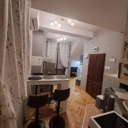 Апартамент Breaks 1